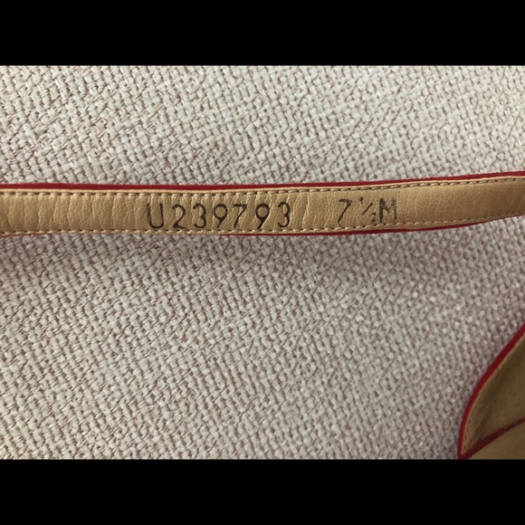 STUART WEITZMAN CLASSIC SUEDE RED SANDALS👡👸🏻 - Picture 9 of 10